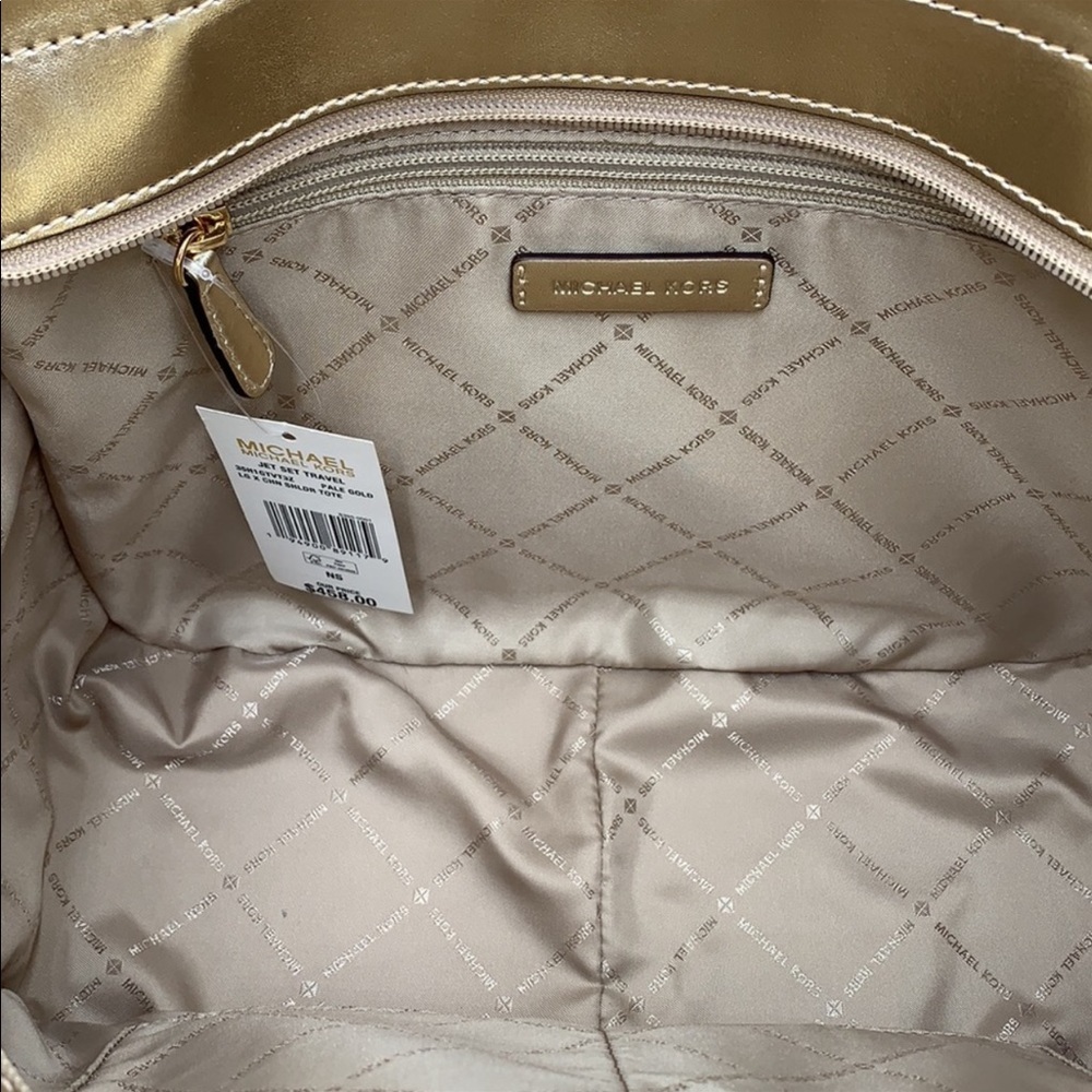 MICHAEL KORS LARGE X CHAIN SHOULDER TOTE BAG PALE GOLD SIGNATURE NWT - Picture 10 of 16